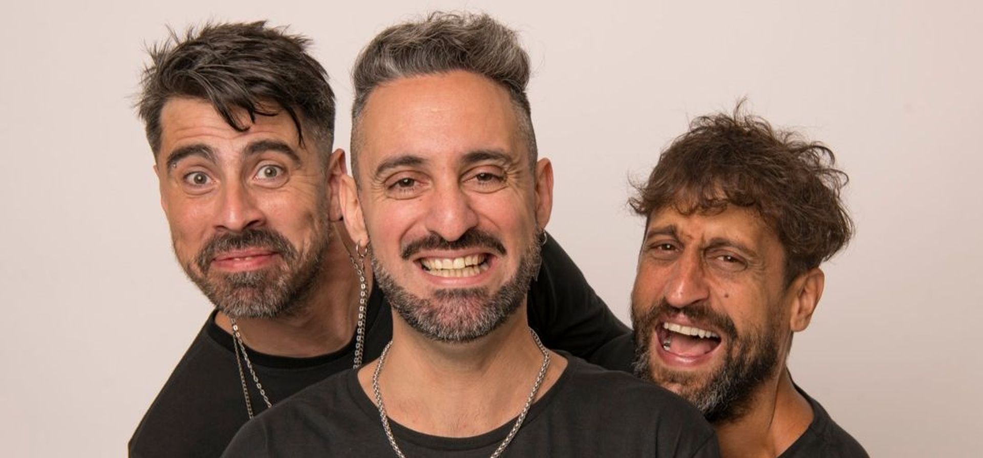 Lo Lumvrise celebra 25 años:  El humor es nuestro superpoder