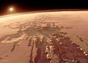 Supuesta agua encontrada en Marte desconcierta a los científicos