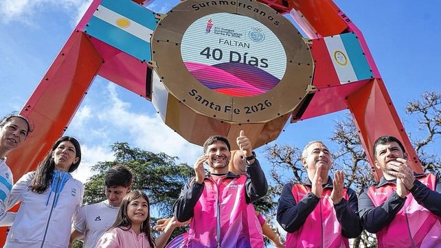 Legado de obras: El gobernador Pullaro destacó la inversión en infraestructura deportiva y urbana en las tres ciudades sede.