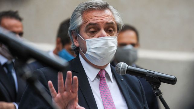 Alberto dijo que en el gobierno están “custodiando” la evolución del dólar.