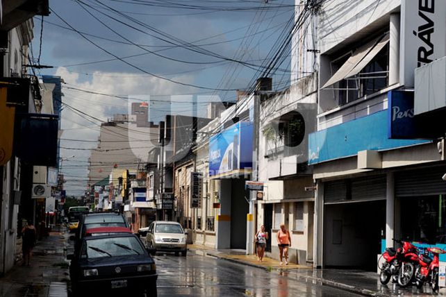 Una lluvia pasajera ilusionó a todos con el alivio, pero el sol volvió a salir