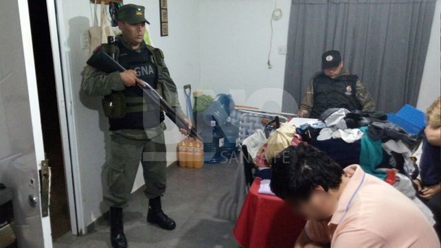 Se realizaron 10 allanamientos que terminaron con 5 detenidos, secuestro de armas y drogas