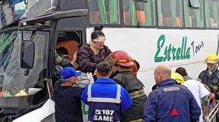 Un micro de Concordia chocó en la Panamericana: hay 12 personas heridas