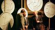 El euro cumple 20 años en medio de cruciales ajustes
