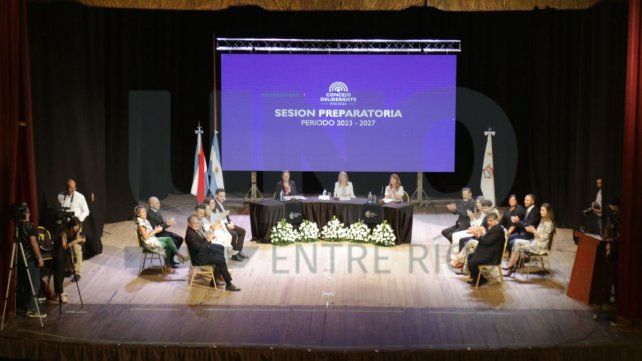 Paraná: juraron los nuevos miembros del Concejo Deliberante