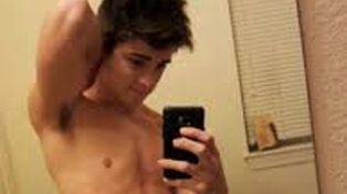 Un joven 23 años envió por error fotos desnudo a su nuevo empleador y perdió el trabajo