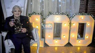 Paula Aranda, la curandera de Patronato, cumplió 100 años