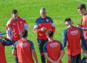 Unión ajusta el plantel: Corvalán, Ratotti, Díaz y Roldán, fuera de la gira