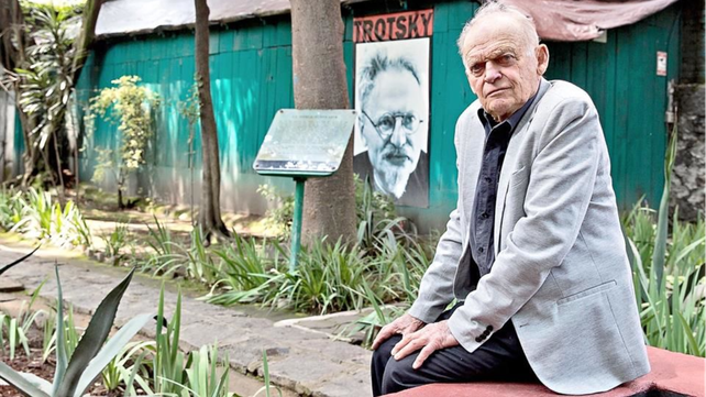 Esteban Volkov