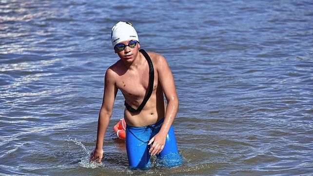 105 nadadores en la Maratón del Thompson