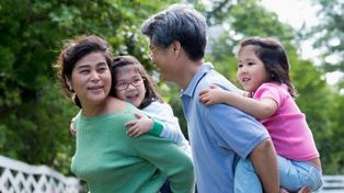 China le pone fin a la política de hijo único y las familias ahora podrán tener dos