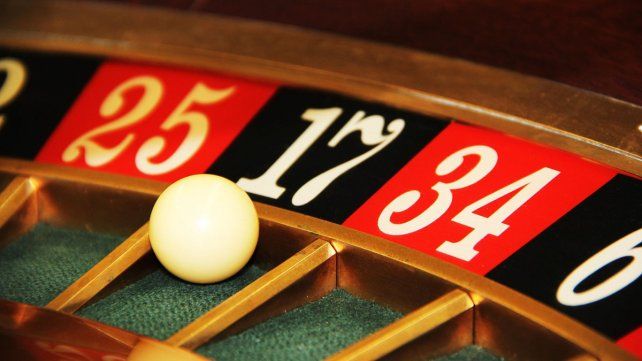 Capital político y capital en la mesa: el papel de los casinos en la ley para la reforma política