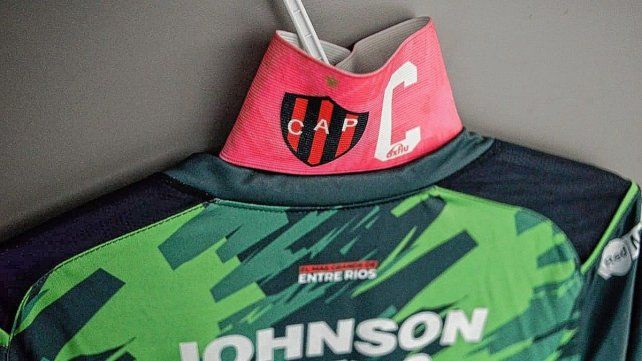 Patronato le ganó 2-0 a Chacarita y se recuperó ante su gente.