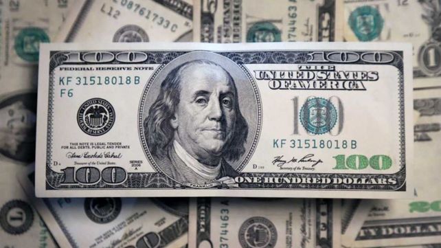 Se desplomaron las cotizaciones de los dólares bursátiles y el blue