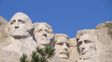 El grupo escultórico de Mte. Rushmore, con los rostros de los presidentes Washington, Jefferson, Th. Rossevelt y Lincoln es el ícono más reconocible de Dakota del Sur.