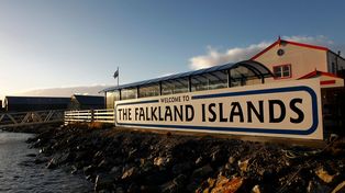 El gobierno nacional consideró un hecho histórico el restablecimiento de vuelos a Malvinas
