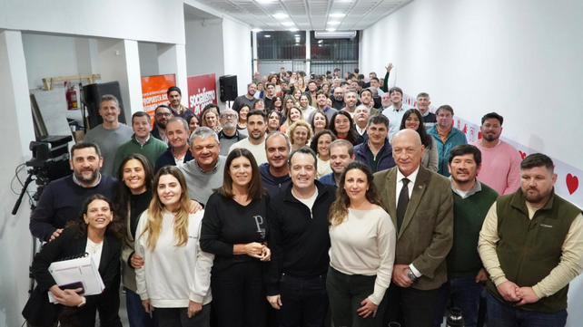 La conducción del socialismo santafesino busca el mejor lugar posible en el frente motorizado por Maximiliano Pullaro.  La conducción del socialismo santafesino busca el mejor lugar posible en el frente motorizado por Maximiliano Pullaro.