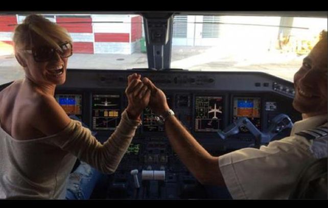 Un juez pidió juicio oral para Vicky Xipolitakis y los pilotos de Austral por el vuelo del escándalo