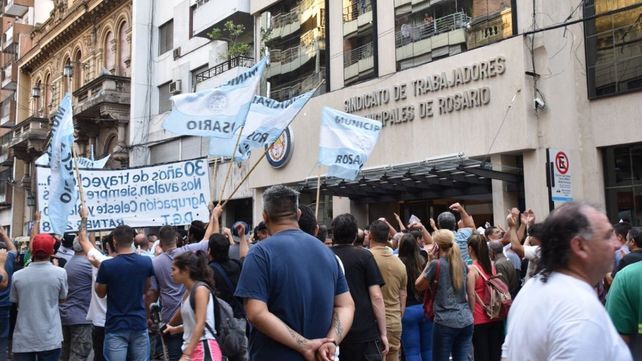 Se levantó el paro municipal: acuerdan un aumento del 20% en el sueldo de marzo