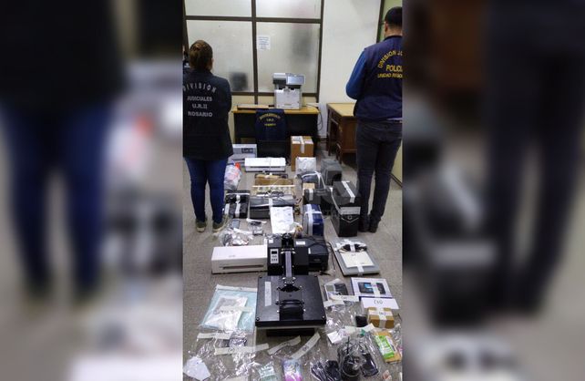 Policía encubierto desbarató una banda de falsificadores profesionales