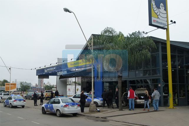 Locura, tiros y detenidos en avenida Alem y Marcial Candioti en Santa Fe