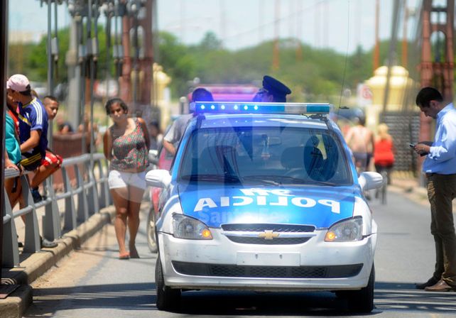 Pescadores de Alto Verde protestaron en la zona del Puente Colgante
