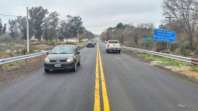Los autos ya circulan sin restricciones sobre el puente que une Carcarañá con Correa