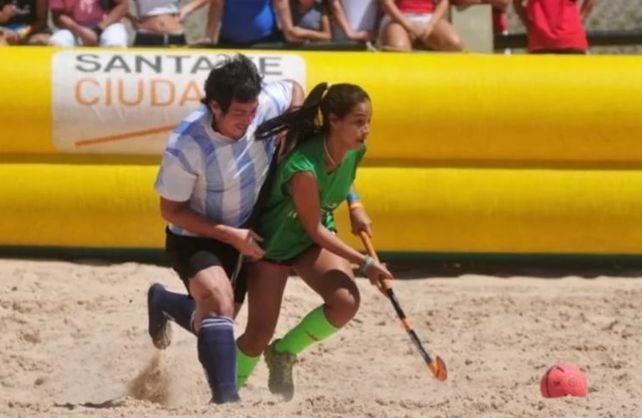 Se viene competencia de Beach Hockey