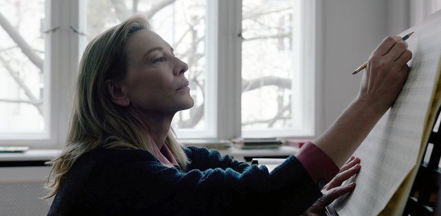 “Llevaba mucho tiempo pensando en un personaje que se comprometió en su infancia a autoeducarse para perseguir un sueño y una vez que lo ha conseguido, el sueño se convierte en una pesadilla", dijo el director sobre Lydia Tár, el personaje de Cate Blanchett.