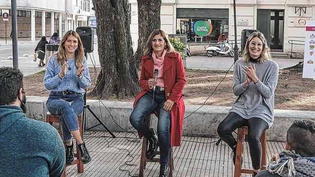 Adriana Chuchi Molina presentó su propuesta de empleo joven