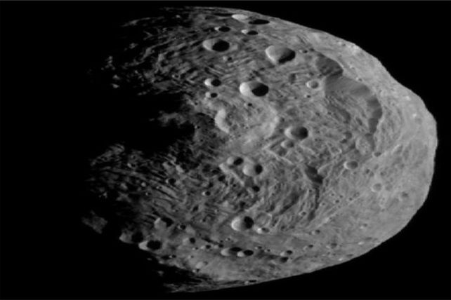 Una vista del asteroide Vesta
