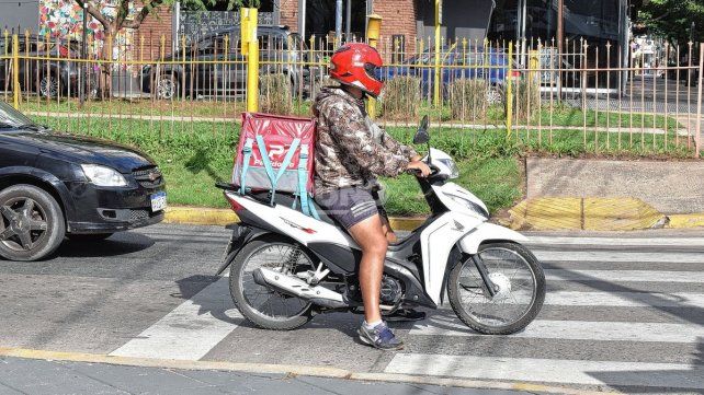 Ni asalariados ni monotributistas: el único empleo que crece en Argentina es el cuentapropismo informal