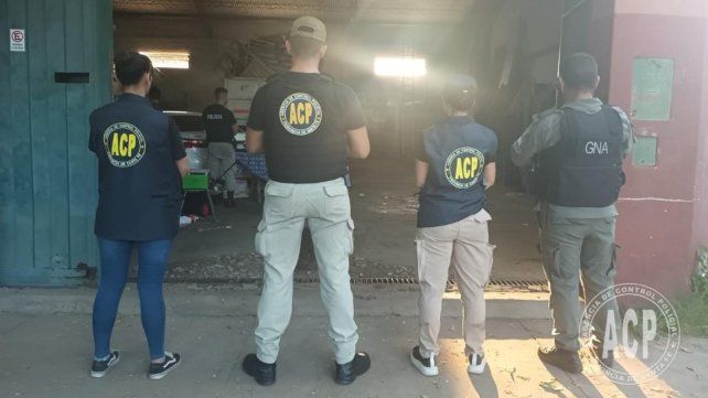 Dos policías fueron imputados como miembros de una célula de Los Monos