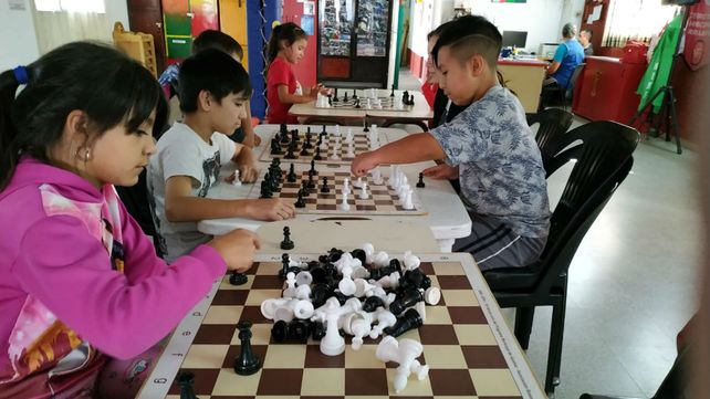 El ajedrez, el juego y un espacio para aprender a mirarse a los ojos