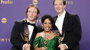 Jeremy Allen White, Liza Colón-Zayas y Ebon Moss-Bachrach, de la serie The Bear, estuvieron entre los ganadores de los Premios Emmy 2024
