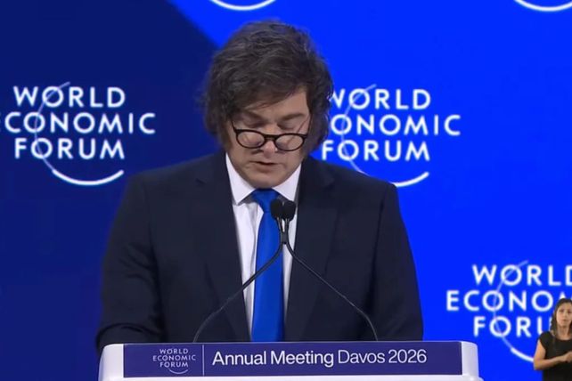 Milei reveló cuándo se eliminarán las bandas cambiarias y defendió la apertura económica