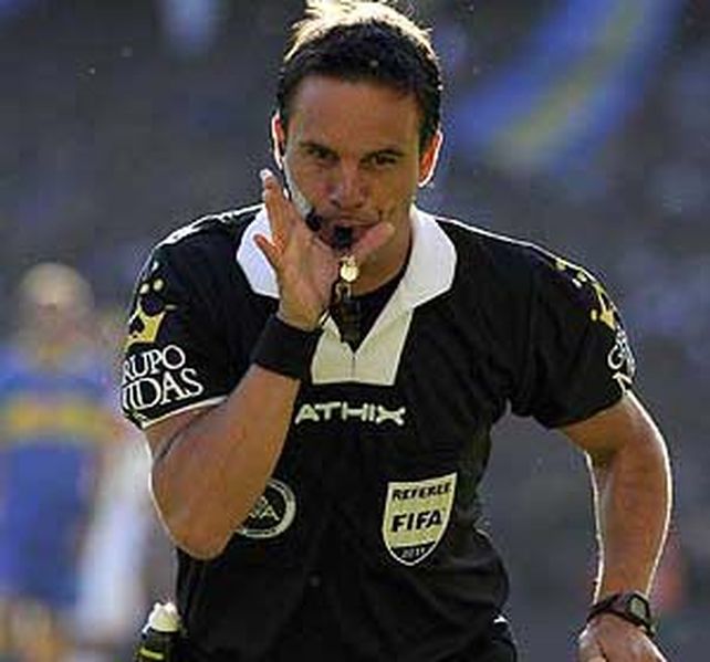 Patrico Loustau fue elegido por sorteo en las primeras horas de la tarde para dirigir el clásico de la ciudad.