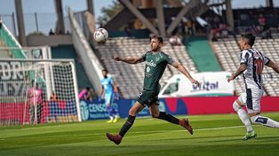 Talleres apagó el sueño de Sarmiento