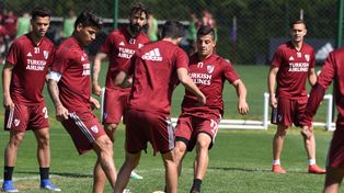 Gallardo prepara hisopados y el equipo para jugar con Liga de Quito.