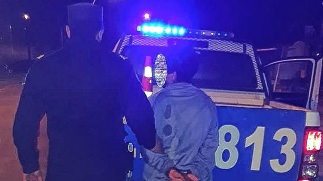 Violento con restricción se acercó y agredió a su expareja