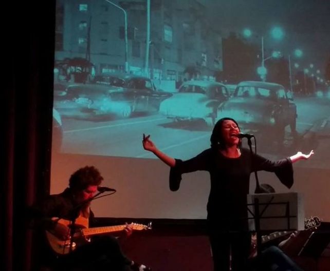 Giuranacci y Niere presentando El Bolerazo en el Foro Cultural de la UNL