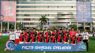 Los juveniles de Newells que compitieron durante una semana en Asunción del Paraguay.