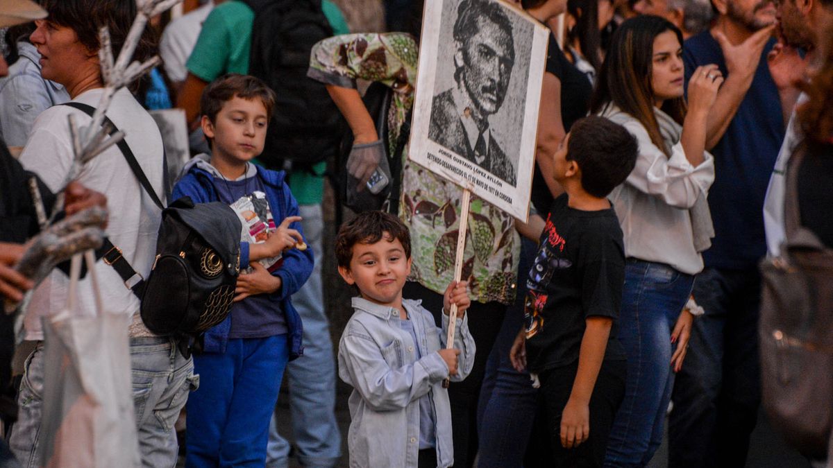 Las 24 fotos de la marcha por el día de la Memoria, Verdad y Justicia ...