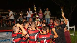 La Primera y Reserva de General Urquiza de Villa Fontana arrasó con todo