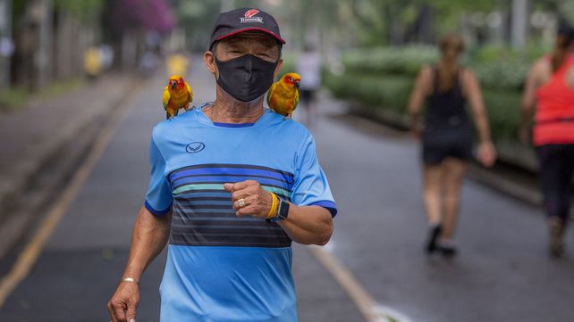 Veinte imágenes del lunes en un mundo en crisis por el coronavirus