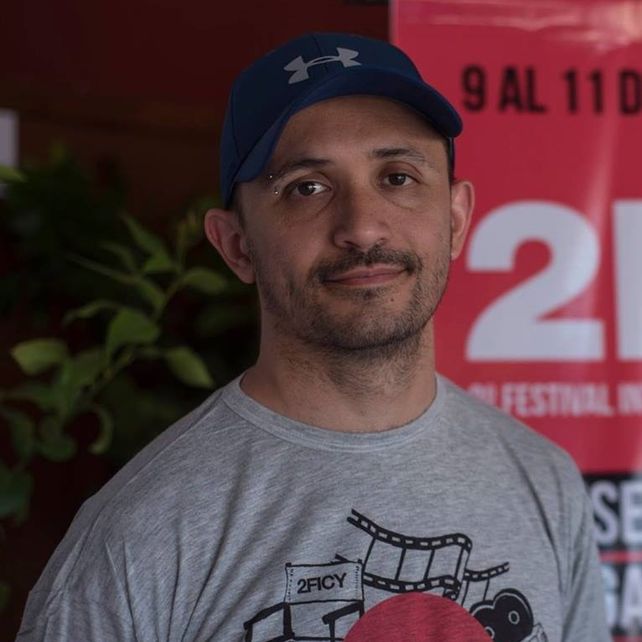 El director Francisco Ríos Flores presenta en Rosario su ópera prima.