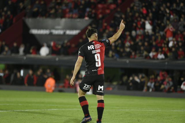 Cóccaro llegó a cuatro goles en el campeonato y va por más.
