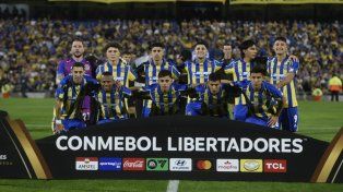 Los once de Central posan para la foto en la previa del choque ante Libertad, por la Copa Libertadores.