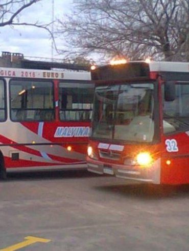 Asaltaron a un chofer de colectivos en La Paz: identificaron a dos sospechosos