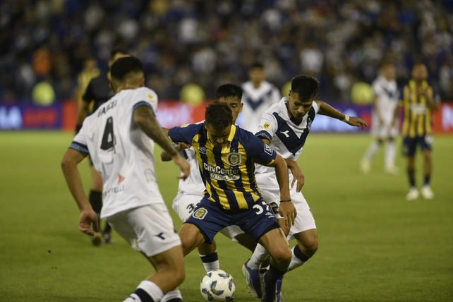 Central jugó sin ambición y al final cayó con Vélez por un cabezazo de Osorio